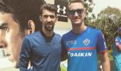 IPL sidelights: Cricketers' fan moments with Phelps