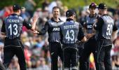 3rd T20: England collapse to give New Zealand series lead