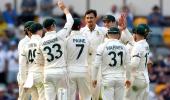 Australia strike in bursts to dismiss Pakistan for 240