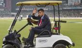 WATCH: Cricket legends take lap of honour at Eden Gardens