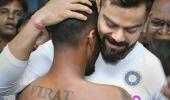 Kohli's heartwarming gesture as he meets a fan