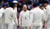 England retain squad for final Ashes Test despite loss