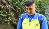 Dhoni was faster than the best pickpockets: Shastri