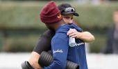 Williamson's gesture for bereaved Roach wins hearts