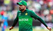 Pakistan bowler Amir retires citing 'mental torture'