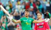 Marcus Stoinis blasts record BBL score!