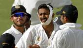 VVS Laxman hails 'never give up' trait of Anil Kumble