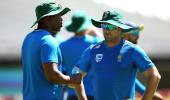 South African cricketers return to training