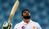 Pune-based cricket museum buys Pak captain Ali's bat