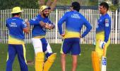 IPL: Dhoni brings out the 'helicopter' in Dubai