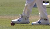 England players trap ball with spikes, raise eyebrows!