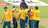 2nd T20: Pretorius records historic five-wicket haul