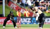 2nd T20I: Guptill fires Kiwis to close win over Aus