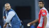 Stop criminalising bowlers: Kartik on Mankading