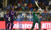 Shoaib Malik smashes fastest T20 WC fifty for Pakistan