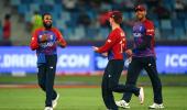 High-flying England face B'desh in tricky conditions