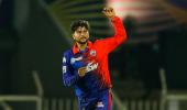 Kuldeep's Unique Gesture for Axar