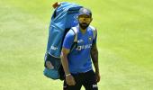 Kohli 'absolutely fit' for third Test but Siraj out