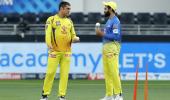 Jadeja hands over CSK captaincy back to Dhoni