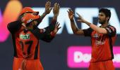 SRH hold nerve while MI's bowling experiment tanks