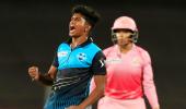 Pooja impresses as Supernovas beat Trailblazers