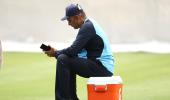 Shastri impressed by Gill's regal style and ethics