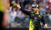 Finch reprimanded for using F-word against umpires