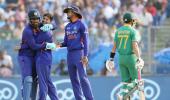 Kuldeep spins a web around Proteas