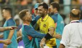 Davey's been an absolute champion: Maxwell