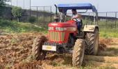 SEE: Farmer Dhoni In Action