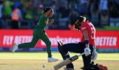 PIX, Women's T20 WC: SA edge Eng to set up Aus final