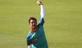 Starc set to play 3rd Test despite finger 'discomfort'