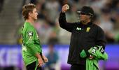 Zampa fails 'Mankad' attempt in Big Bash match