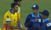 2 Reviews In 1 Ball! Ashwin's Doosra!