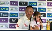 Emotional Khawaja shuts down English crowd