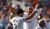 Ashes PHOTO: Broad puts England on top