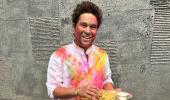 Guess the number of colours on Tendulkar's kurta!