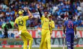 Starc puts on bowling exhibition to keep Aus alive