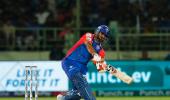 All-out attack or... : Pant on DC's aggressive chase