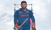 Dhoni's B'day gift: HUGE! 100ft cut-out!