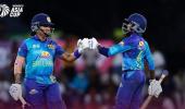 Sri Lanka pull off tense last ball win over Pakistan