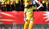 Dhoni Plays Through Pain