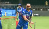 Will Dhoni, Kohli Bowl On Saturday?!