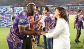 What's Juhi Chawla Telling Russell?