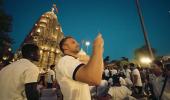 SEE: GT players visit Hatkeshwar Temple