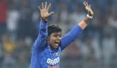 T20 rankings: Deepti rises to 2nd, Smriti dethroned