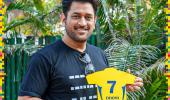 Dhoni's t-shirt sparks retirement speculation