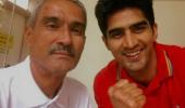 Boxer Vijender's father Mahipal Singh passes away