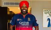 IPL Final: Is Chris Gayle Backing RCB or Punjab Kings?