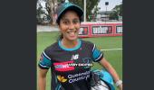 Jemimah falls cheaply as Renegades down Brisbane Heat
